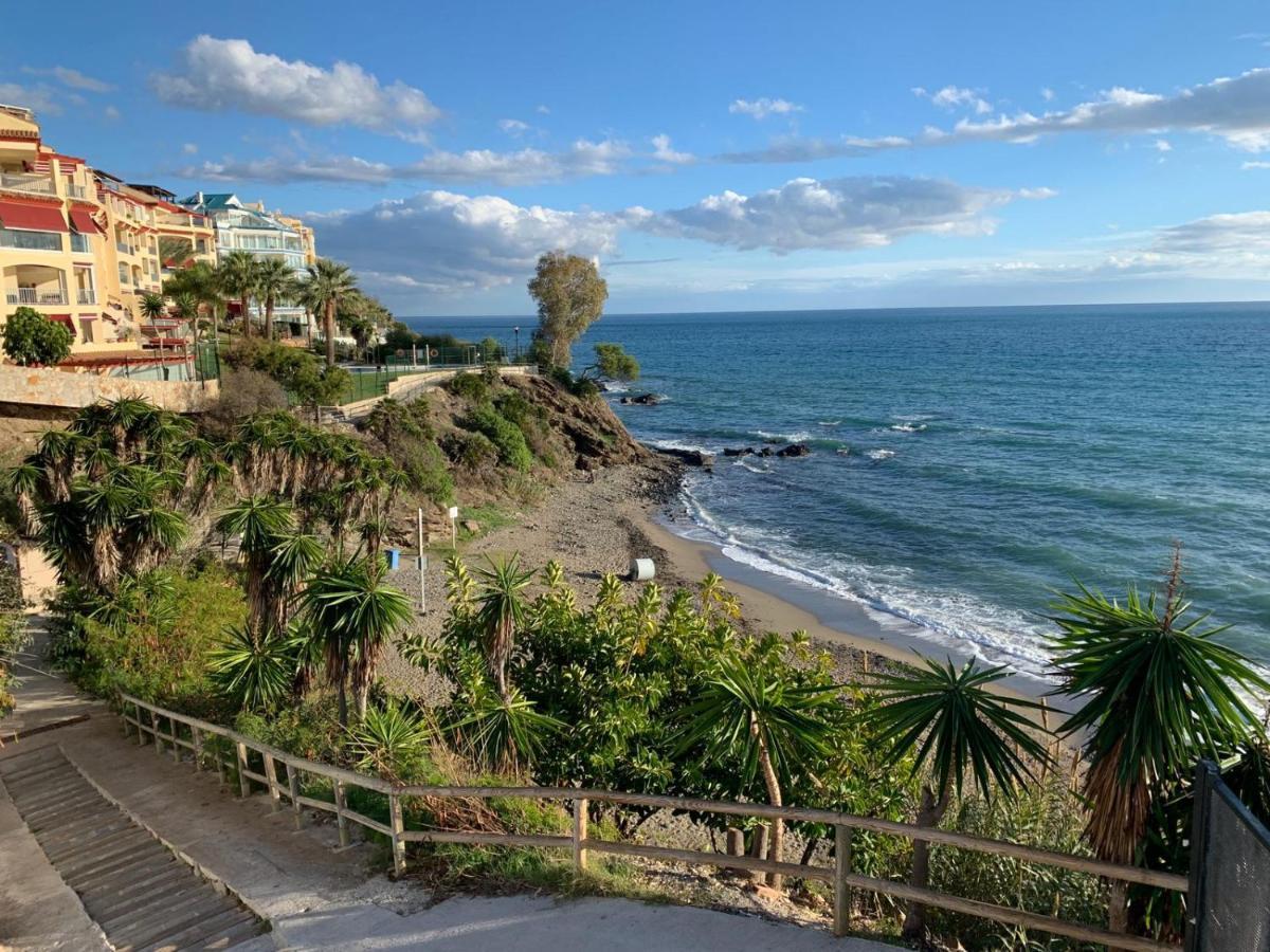 Piso En Zona Tranquila De - Torrequebrada Golf Apartment Benalmadena Luaran gambar